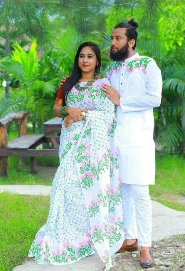 স্কিন প্রিন্ট শাড়ি ও পাঞ্জাবি|